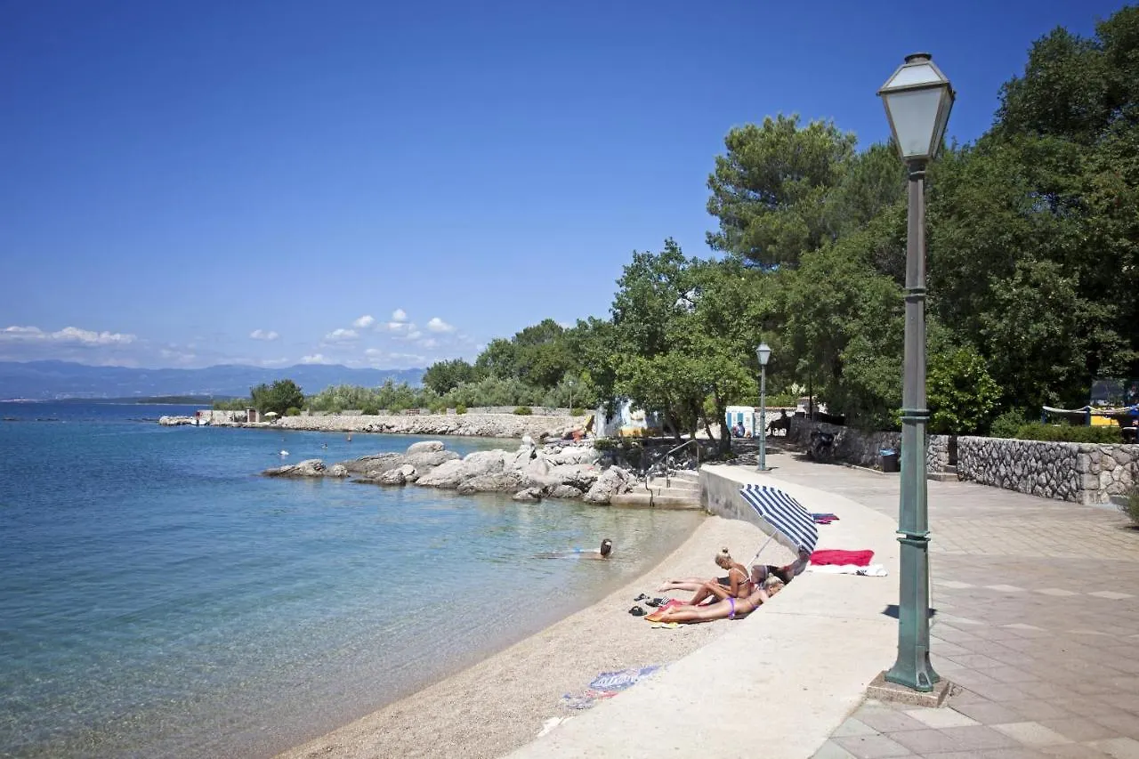 Family Friendly Apartments With A Swimming Pool Vantacici, Krk - 19303 Malinska Croatia