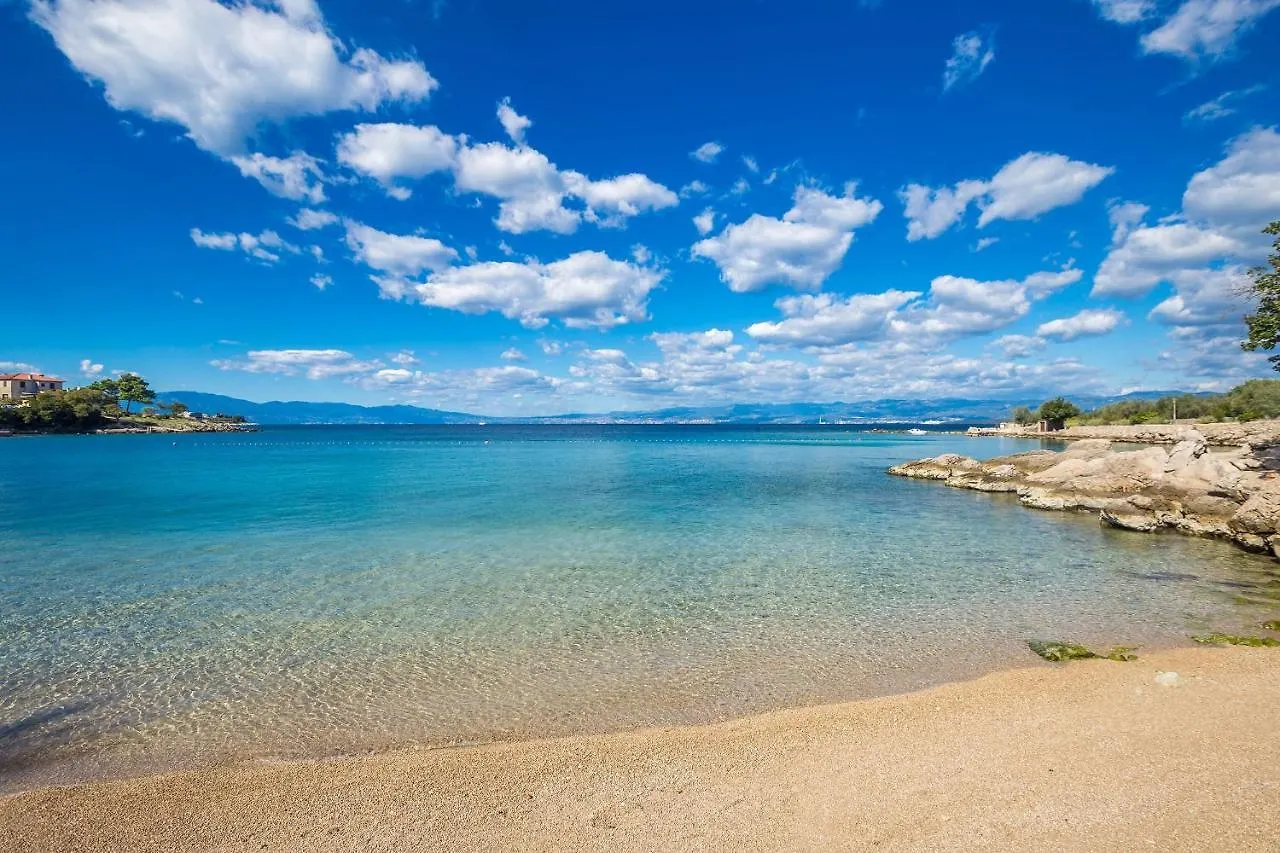 Family Friendly Apartments With A Swimming Pool Vantacici, Krk - 19303 Malinska